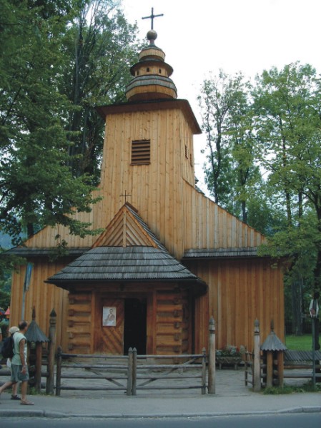najstarszy drewniany kościół pw. Matki Boskiej Częstochowskiej w Zakopanem